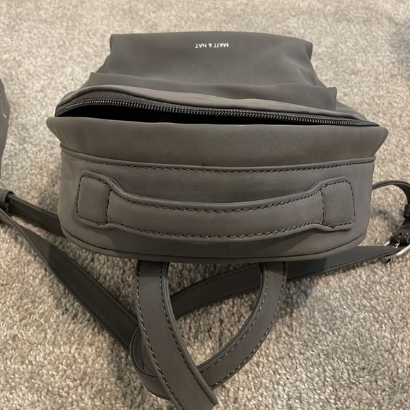 Matt & Nat Mini Backpack - Picture 6 of 7